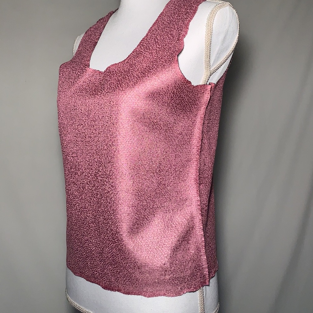 Pow Wow 100% polyester textured sleeveless T size small NWT